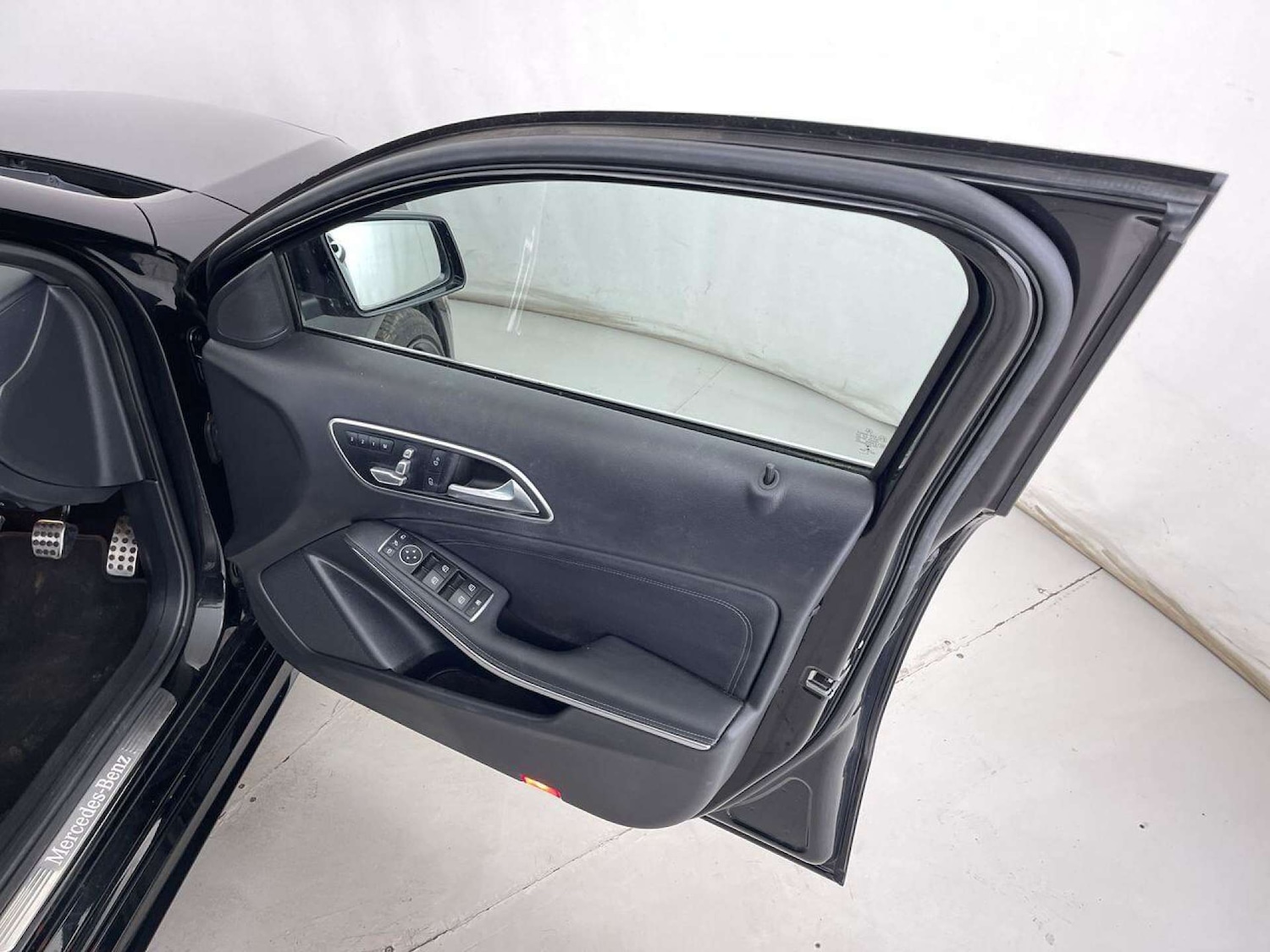 Used Mercedes-Benz A-Class 2017 for sale - 76429324: Photo 89