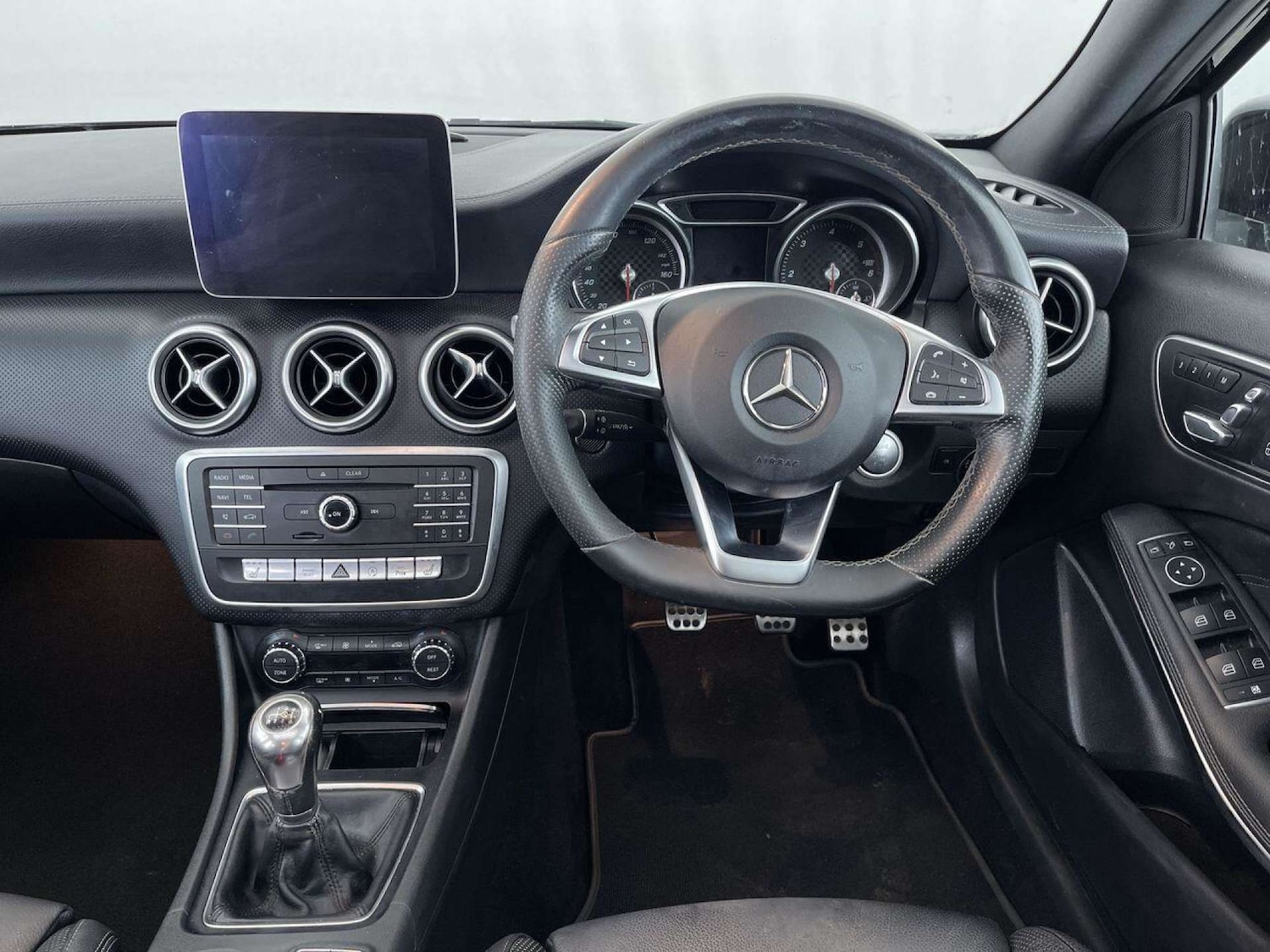 Used Mercedes-Benz A-Class 2017 for sale - 76429324: Photo 95