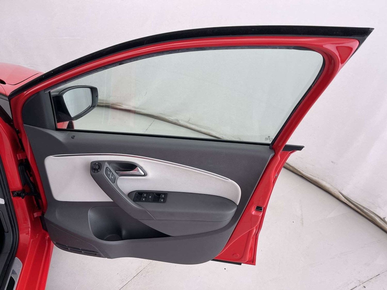 Used Volkswagen Polo 2017 for sale - 77653017: Photo 29