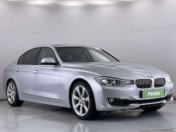 2012 - 2.0 328i Luxury Saloon 4dr Petrol Auto Euro 5 (s/s) (245 ps) PARKING SENSOR