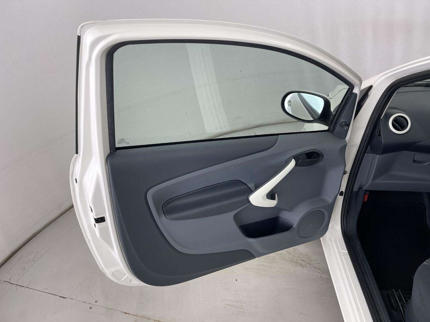 Vehicle 27