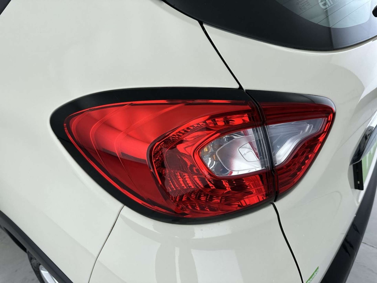 Used Renault Captur 2015 for sale - 77798380: Photo 20