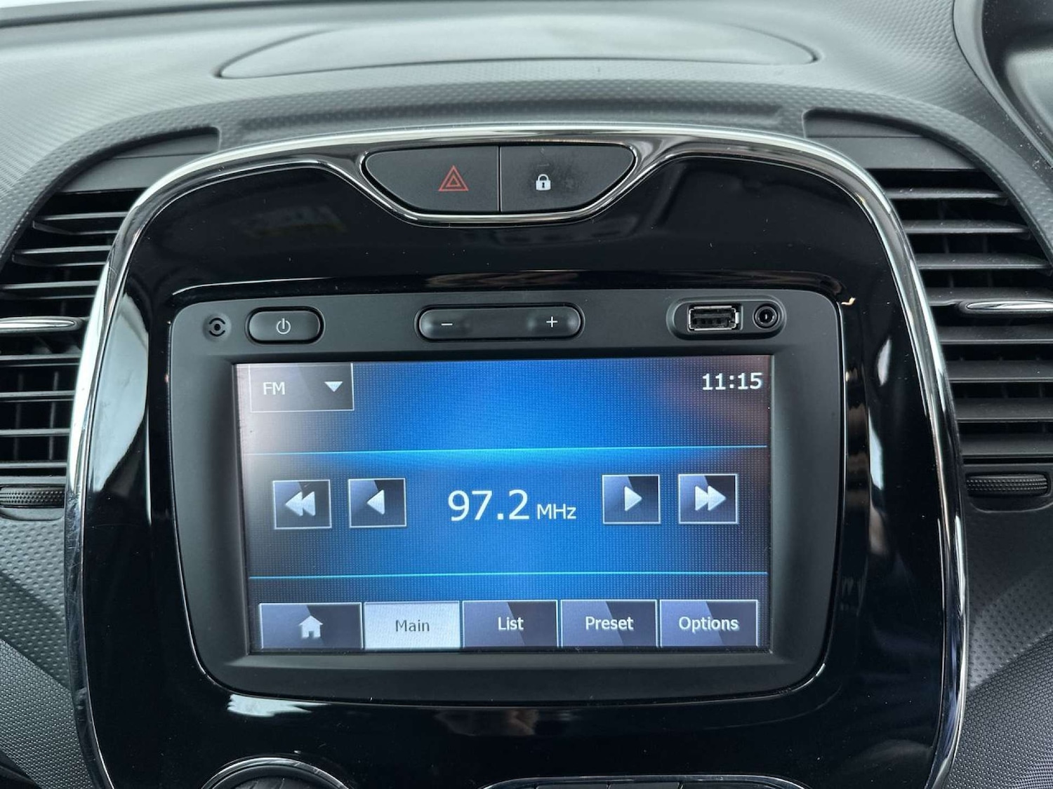 Used Renault Captur 2015 for sale - 77798380: Photo 41