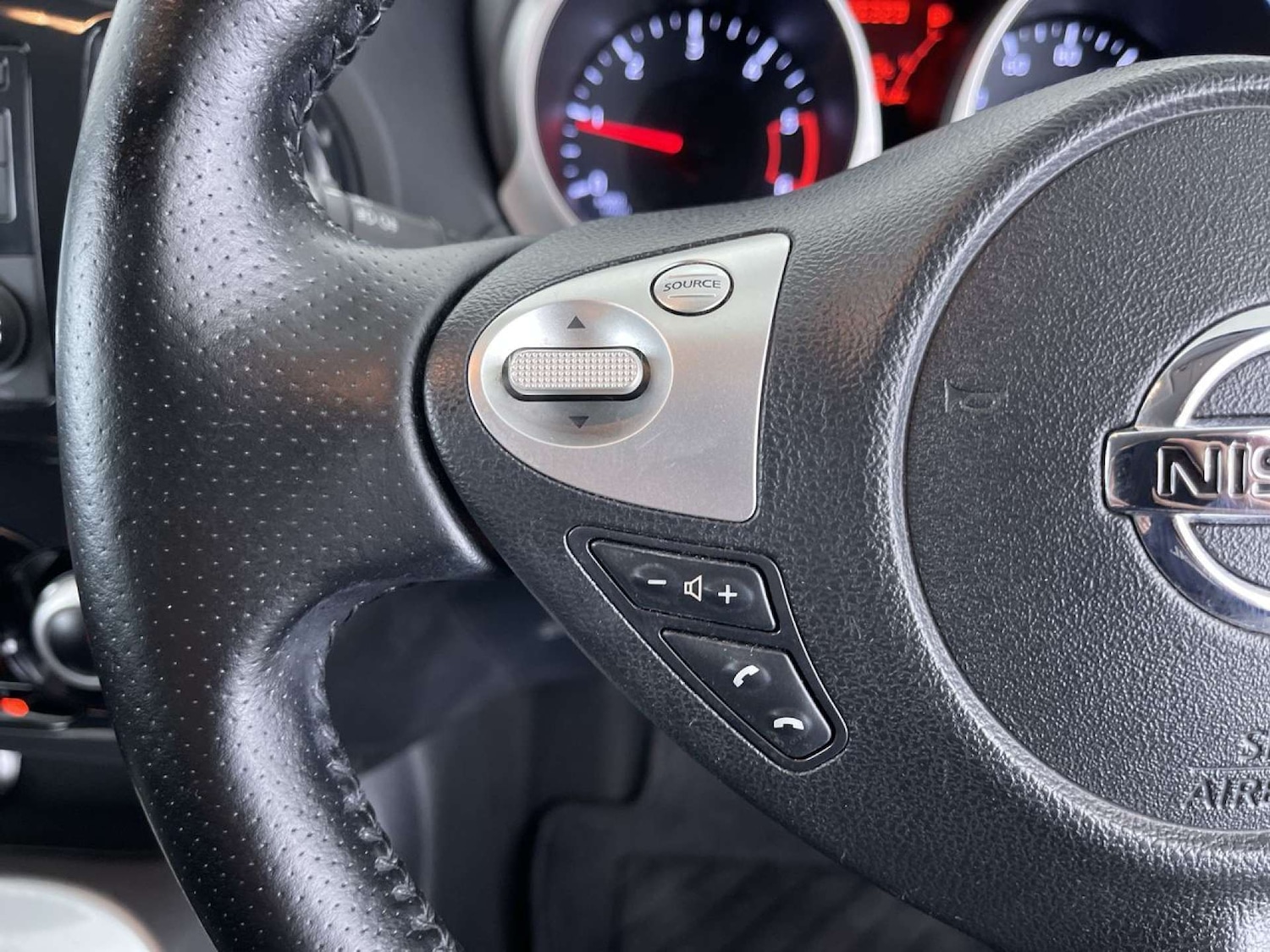 Used Nissan Juke 2013 for sale - 76477415: Photo 49