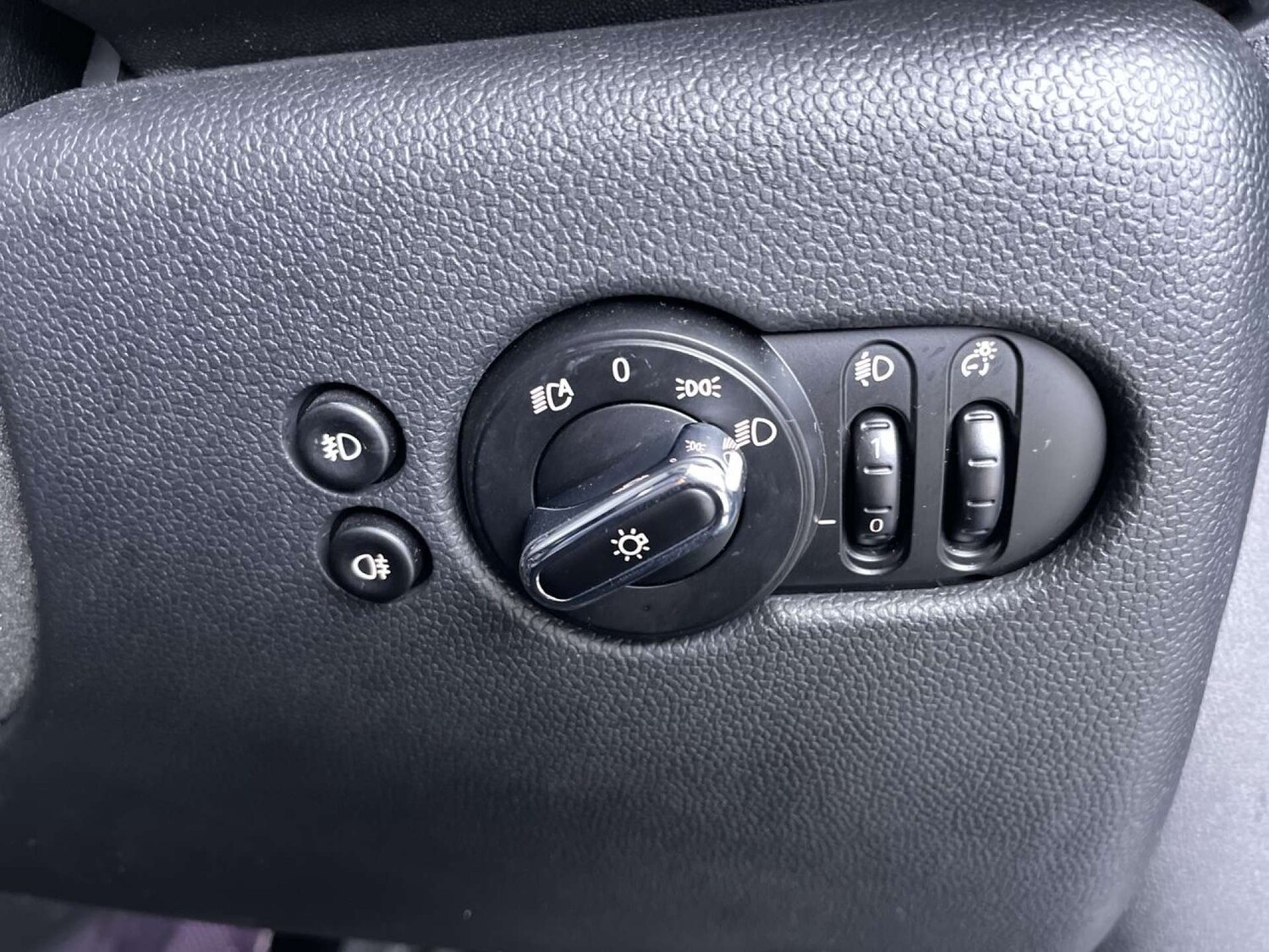 Used MINI Hatch 2015 for sale - 76319738: Photo 47