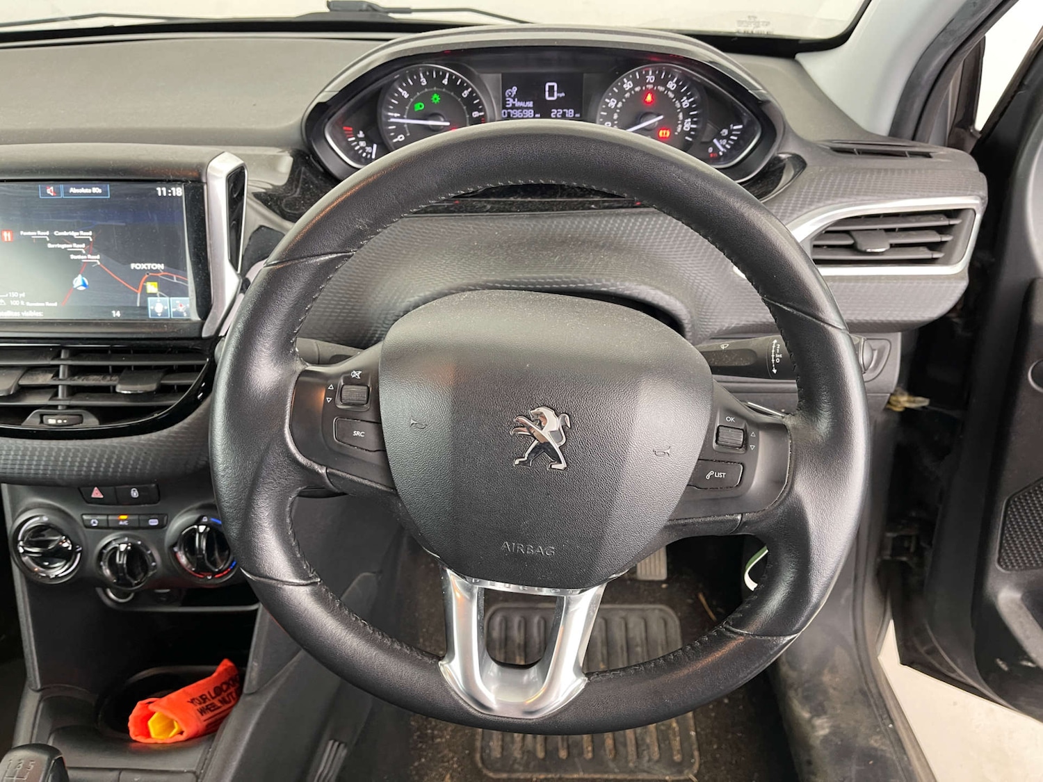 Used Peugeot 208 2015 for sale - 76692680: Photo 10