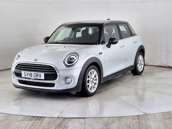 Used MINI Hatch 2018 for sale - 77541316: Photo