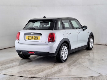 Used MINI Hatch 2018 for sale - 77541316: Photo