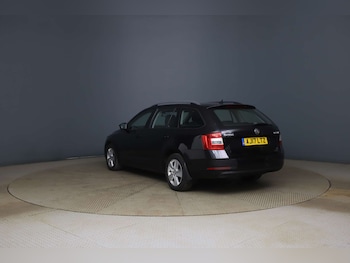 Used Skoda Octavia 2017 for sale - 79378800: Photo