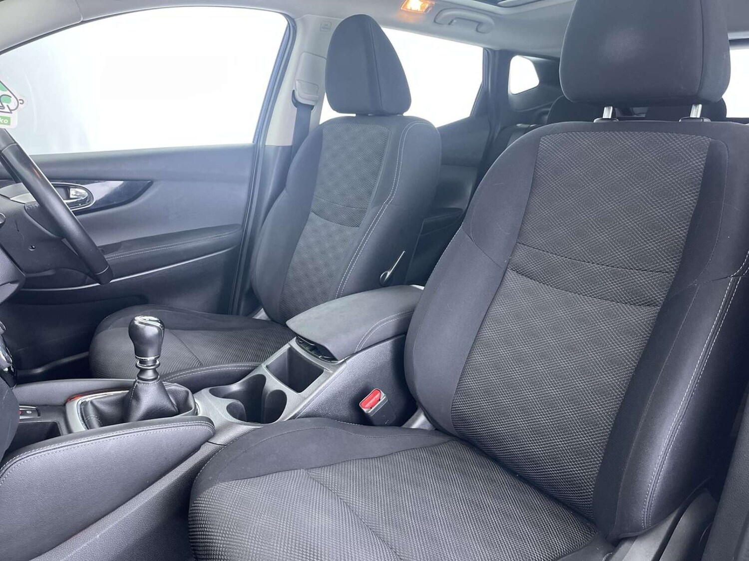 Used Nissan Qashqai 2017 for sale - 76280365: Photo 31