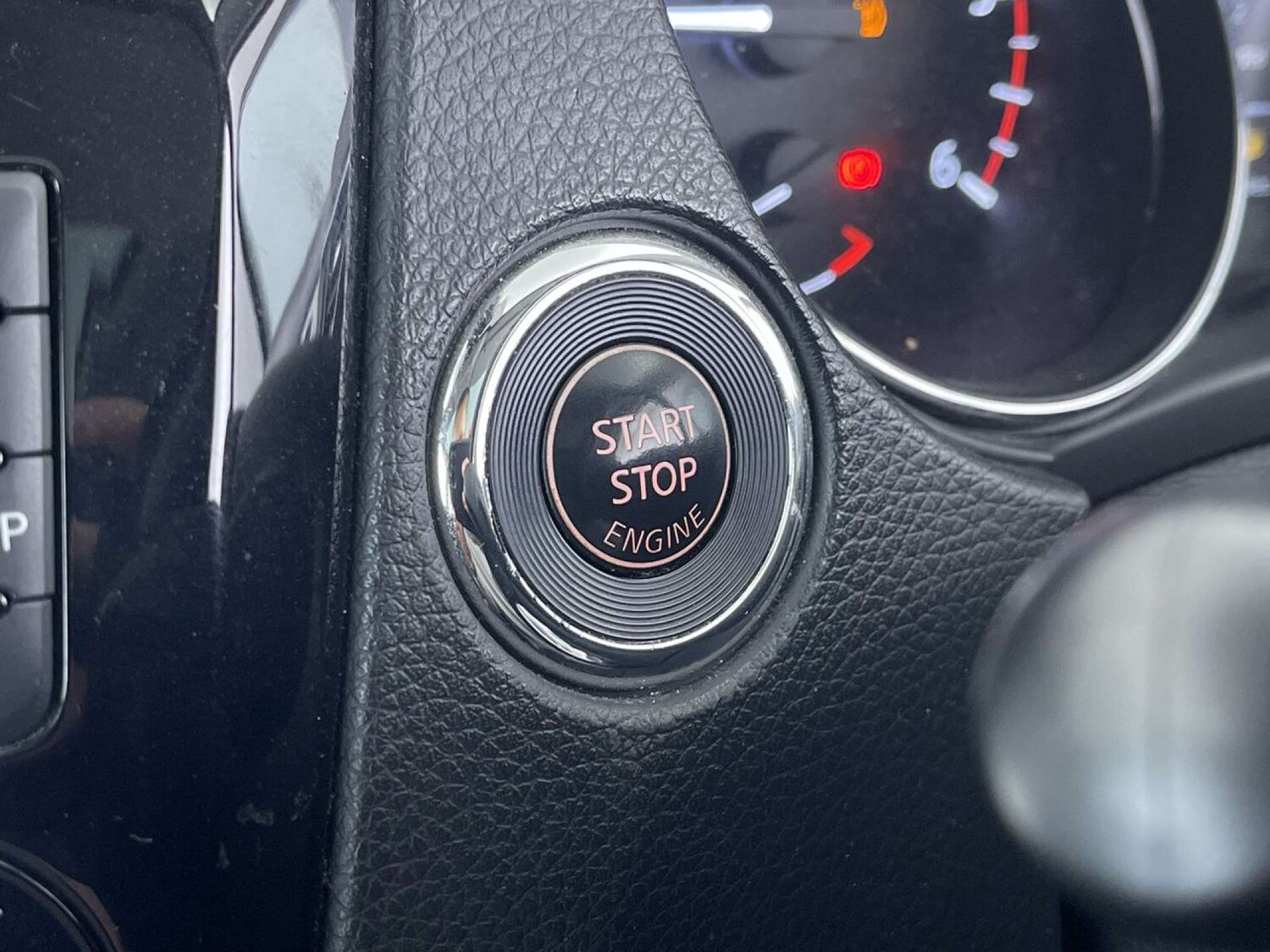 Used Nissan Qashqai 2017 for sale - 76280365: Photo 45