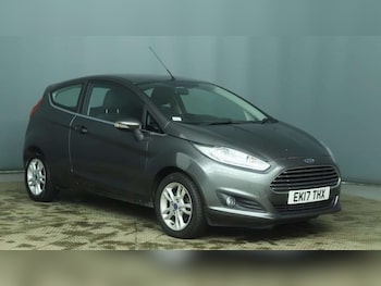 Used Ford Fiesta 2017 for sale - 77297312: Photo