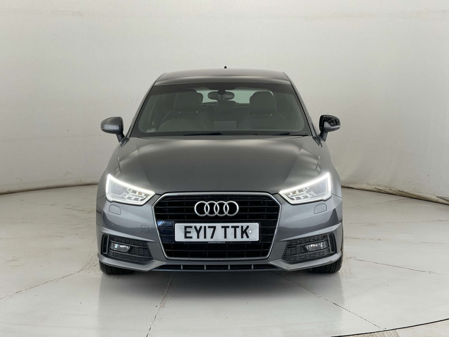 Used Audi A1 2017 for sale - 76182674: Photo 2
