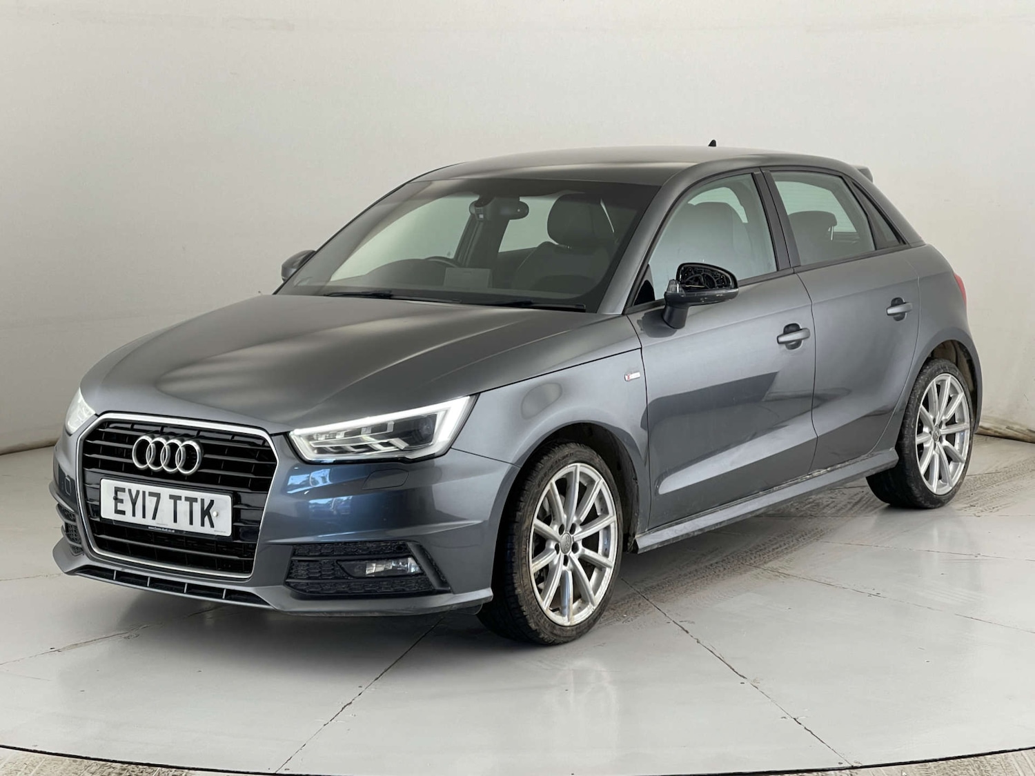 Used Audi A1 2017 for sale - 76182674: Photo 3