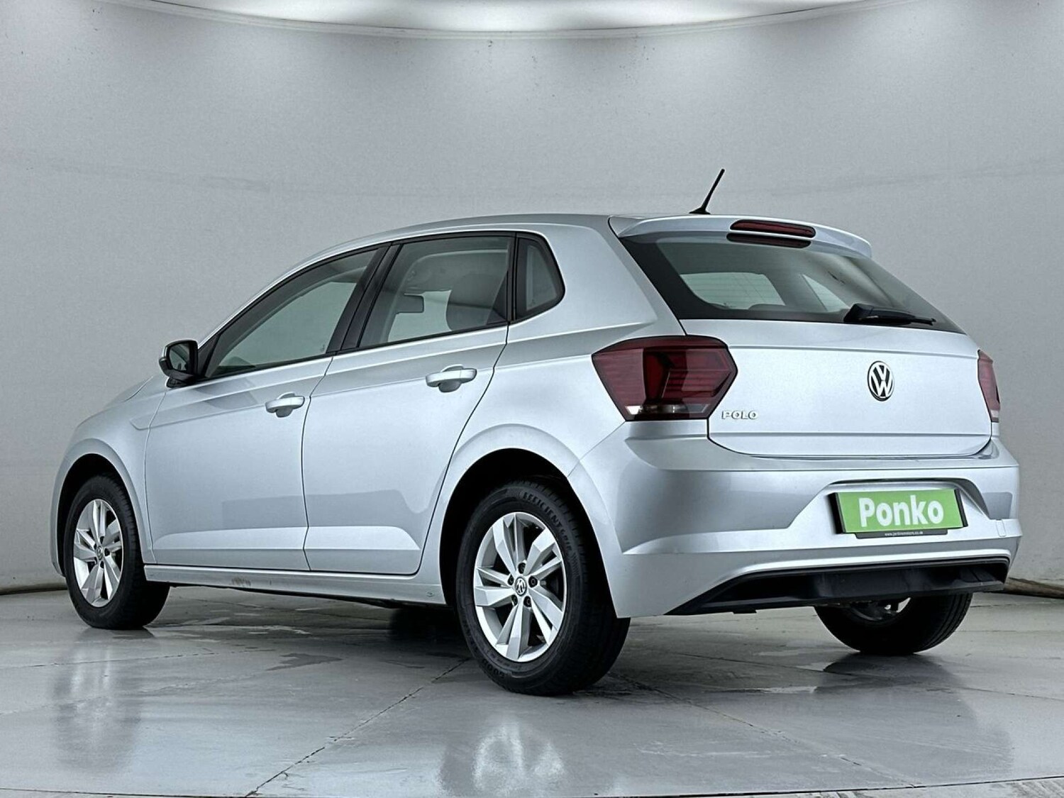 Used Volkswagen Polo 2018 for sale - 77583883: Photo 3