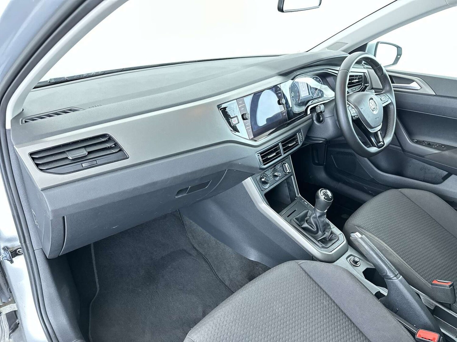 Used Volkswagen Polo 2018 for sale - 77583883: Photo 32