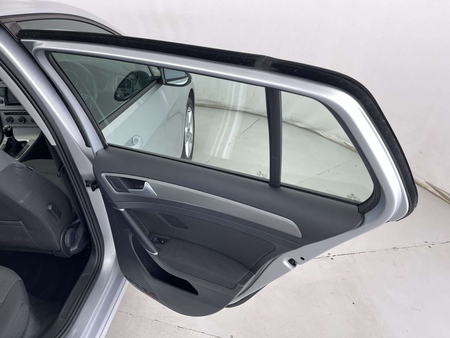 Used Volkswagen Golf 2015 for sale - 76056642: Photo 30