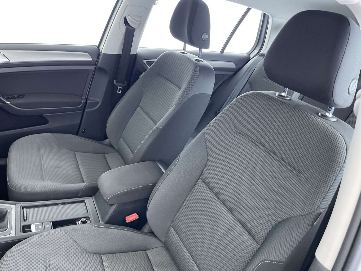 Used Volkswagen Golf 2015 for sale - 76056642: Photo 31
