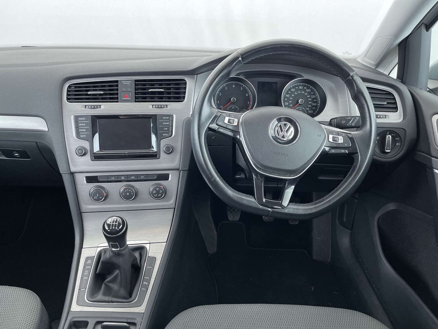 Used Volkswagen Golf 2015 for sale - 76056642: Photo 35