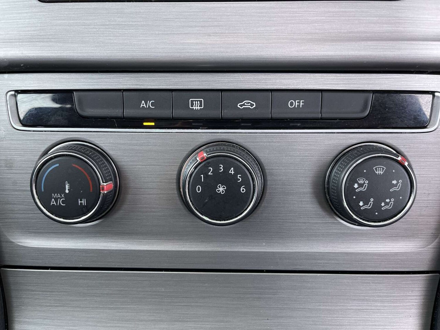 Used Volkswagen Golf 2015 for sale - 76056642: Photo 43