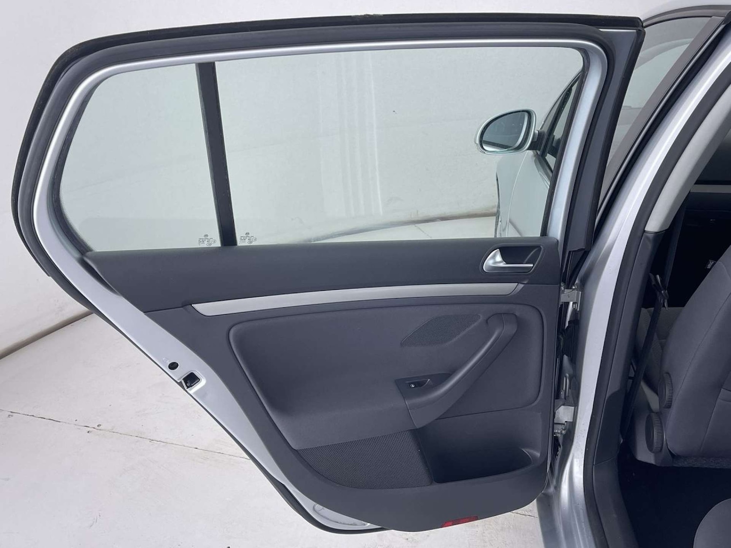 Used Volkswagen Golf 2008 for sale - 77270760: Photo 28