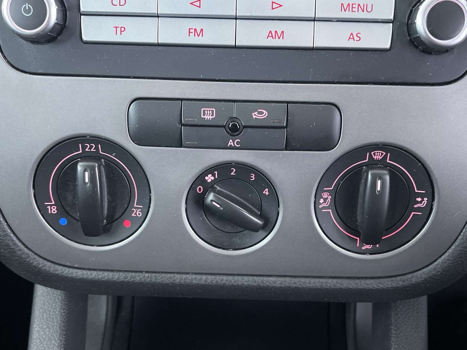 Used Volkswagen Golf 2008 for sale - 77270760: Photo 42