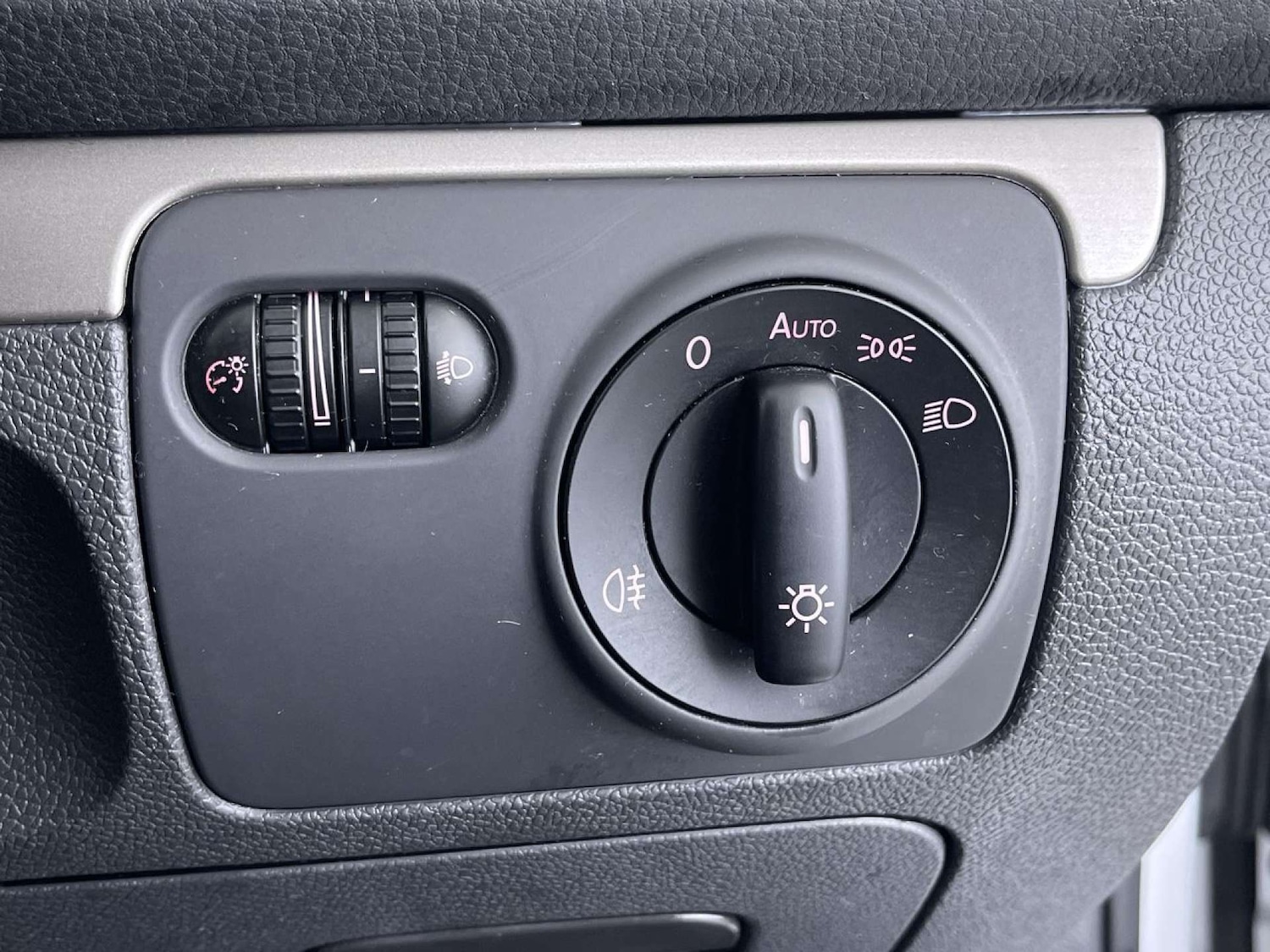 Used Volkswagen Golf 2008 for sale - 77270760: Photo 46