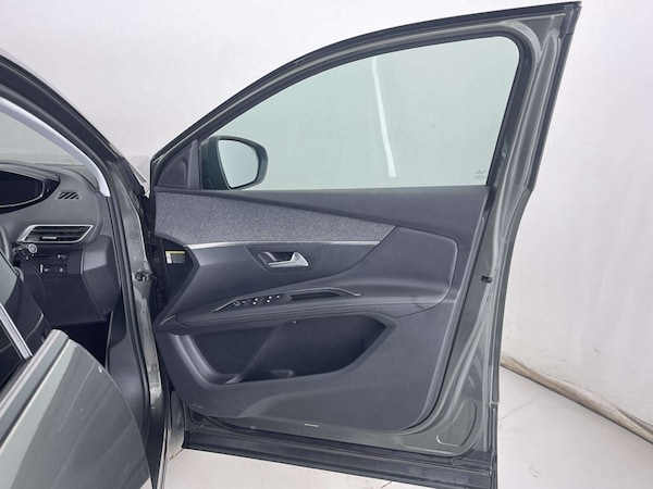 Used Peugeot 3008 2017 for sale - 76280363: Photo 26