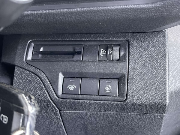Used Peugeot 3008 2017 for sale - 76280363: Photo 47