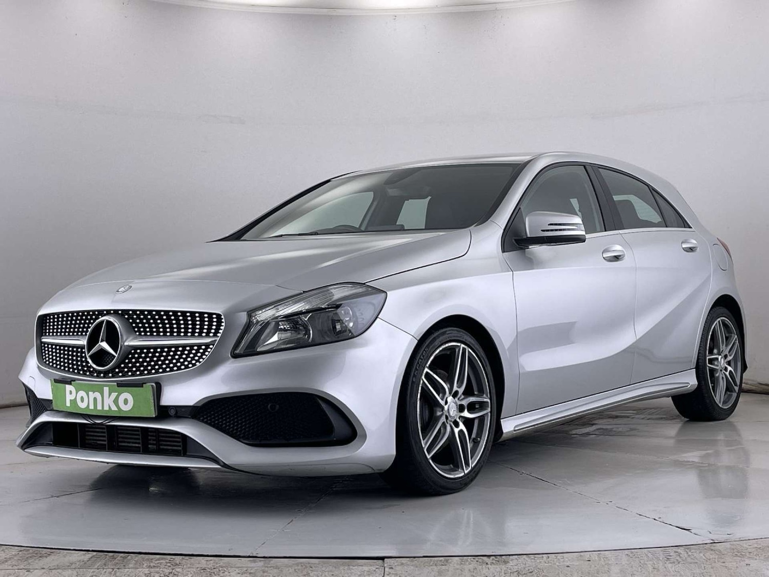 Used Mercedes-Benz A-Class 2017 for sale - 76319705: Photo 4