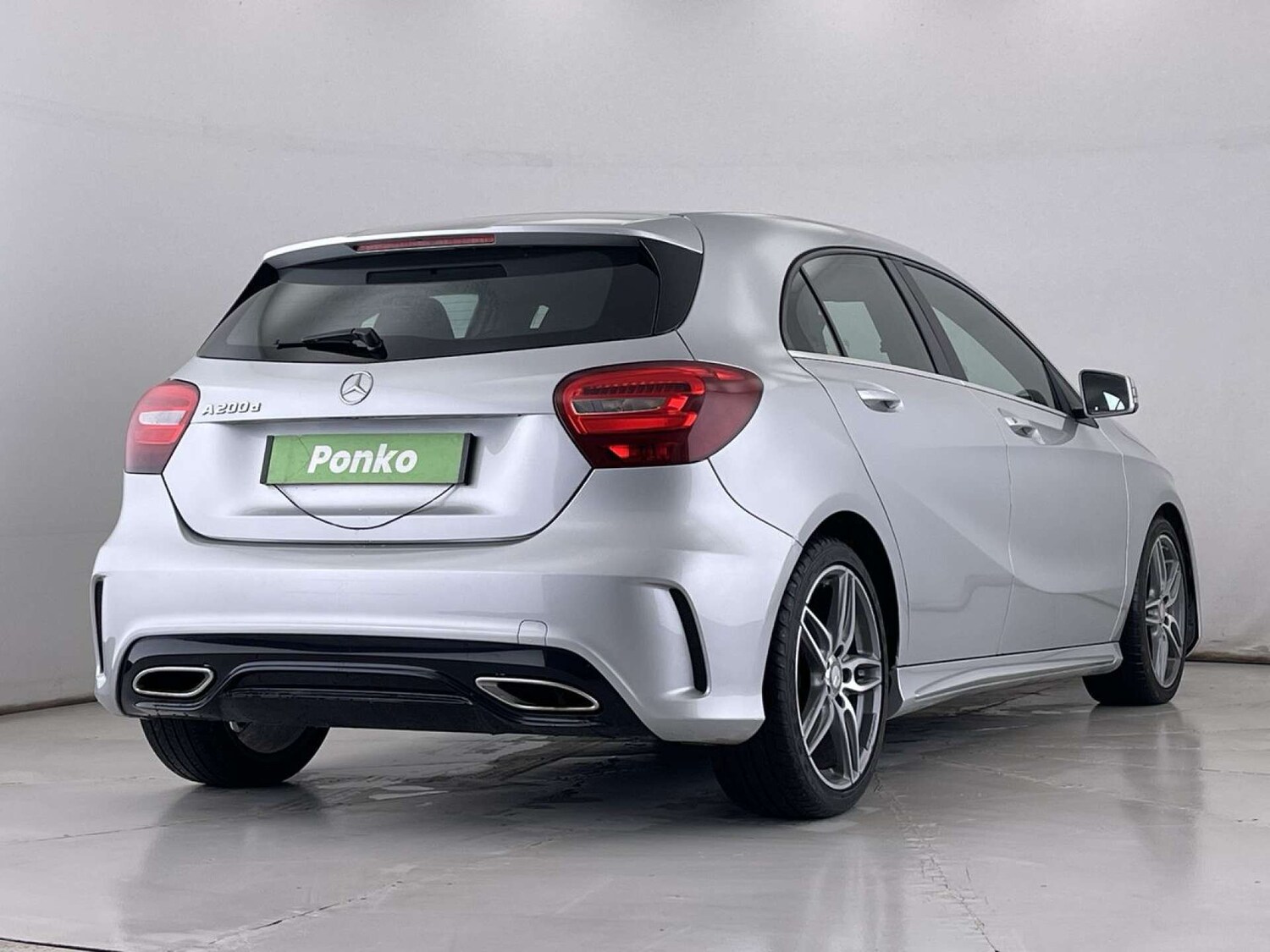 Used Mercedes-Benz A-Class 2017 for sale - 76319705: Photo 5