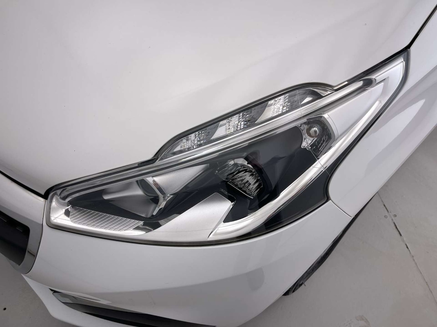 Used Peugeot 208 2019 for sale - 76404390: Photo 21