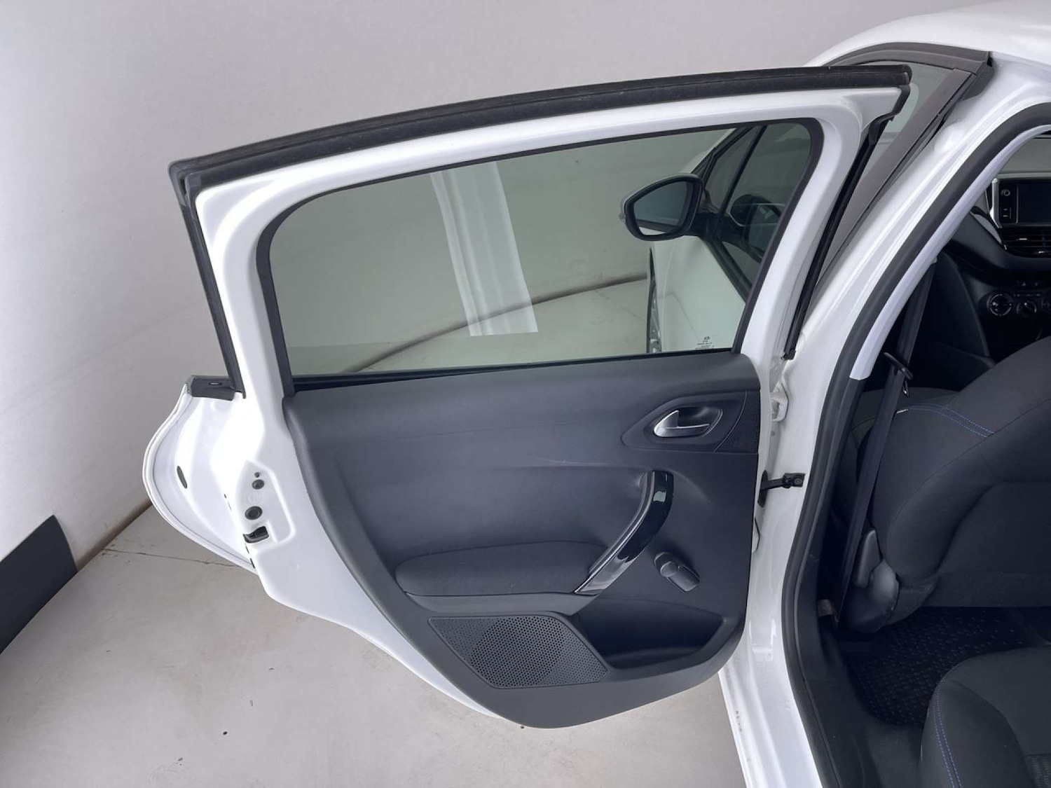 Used Peugeot 208 2019 for sale - 76404390: Photo 28