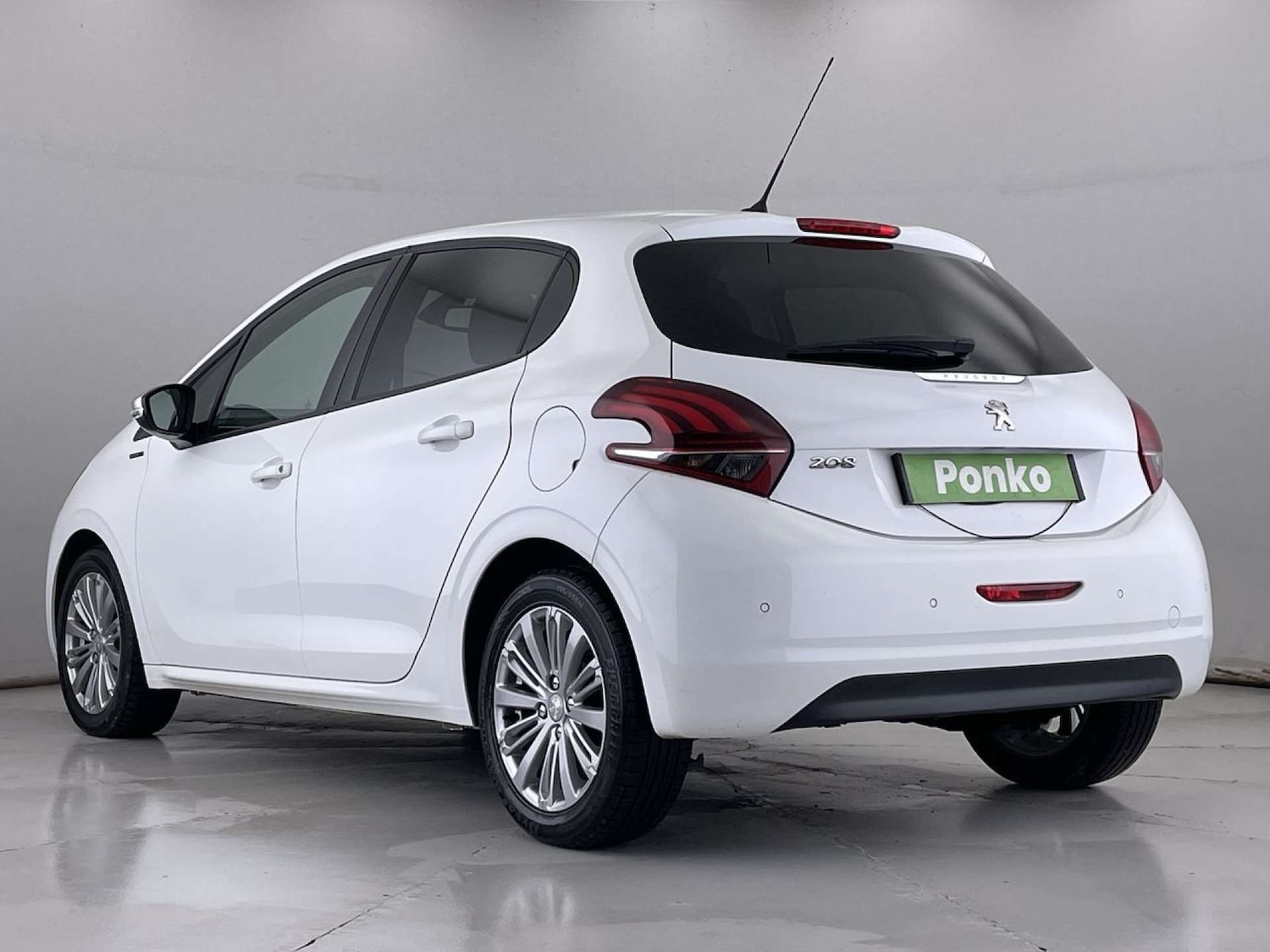 Used Peugeot 208 2019 for sale - 76404390: Photo 3