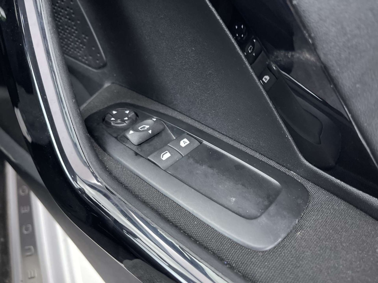 Used Peugeot 208 2019 for sale - 76404390: Photo 49