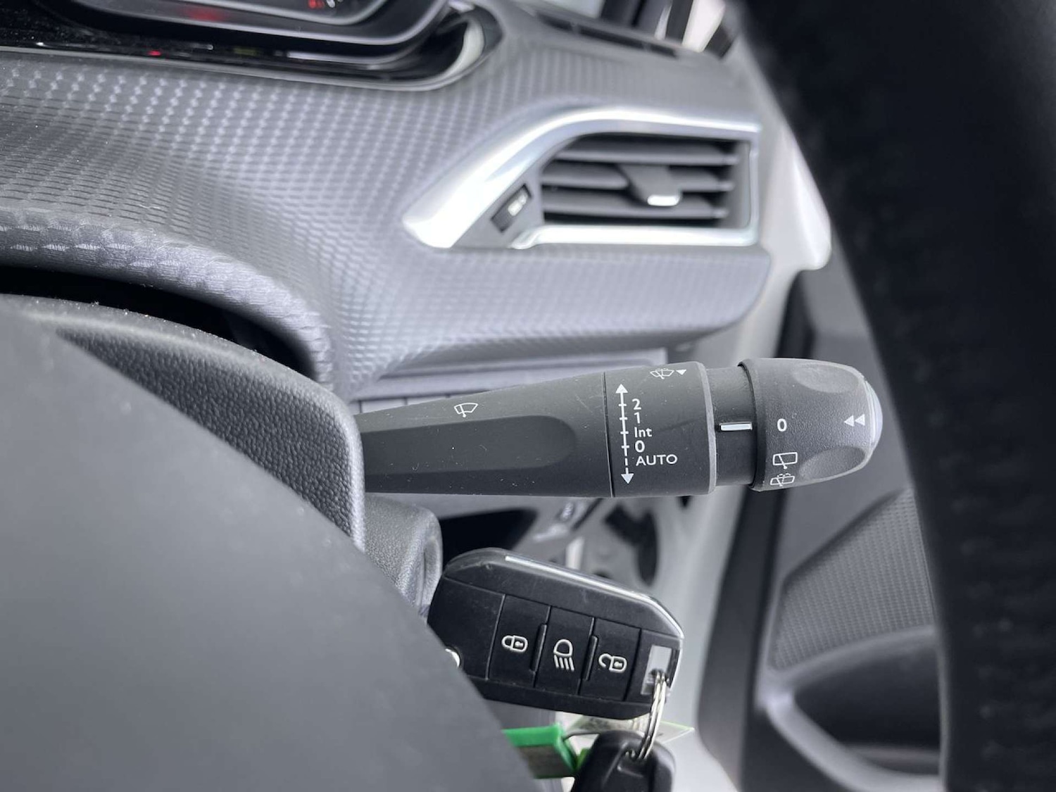 Used Peugeot 208 2019 for sale - 76404390: Photo 53