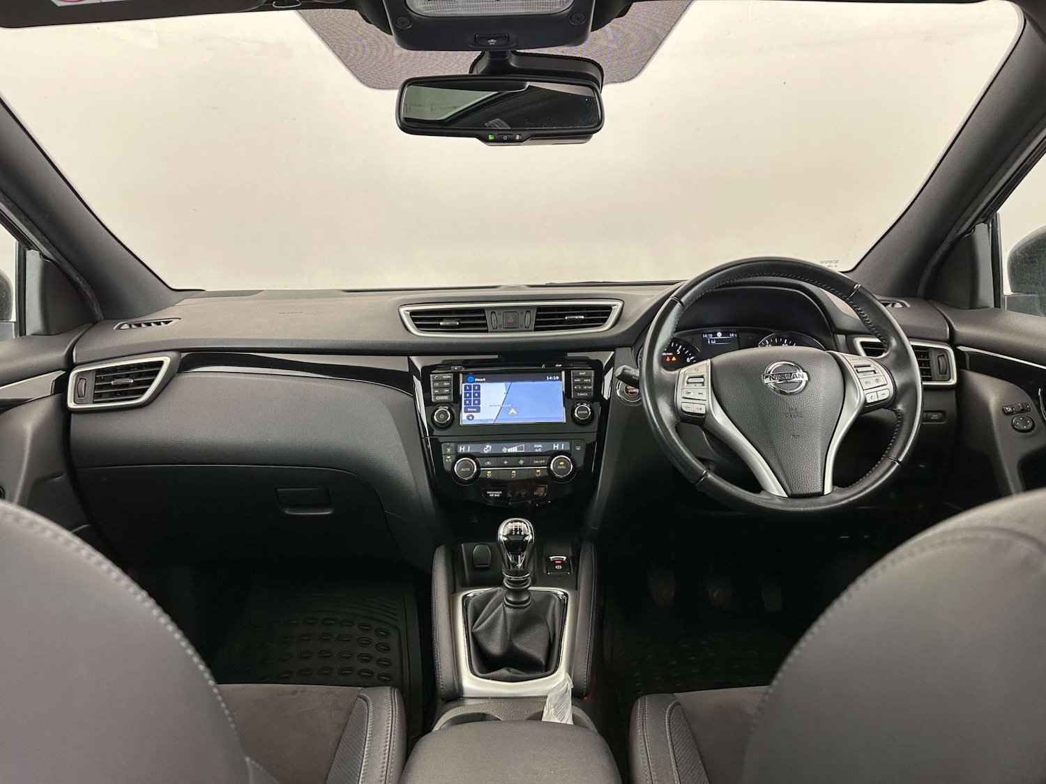 Used Nissan Qashqai 2017 for sale - 77678712: Photo 10