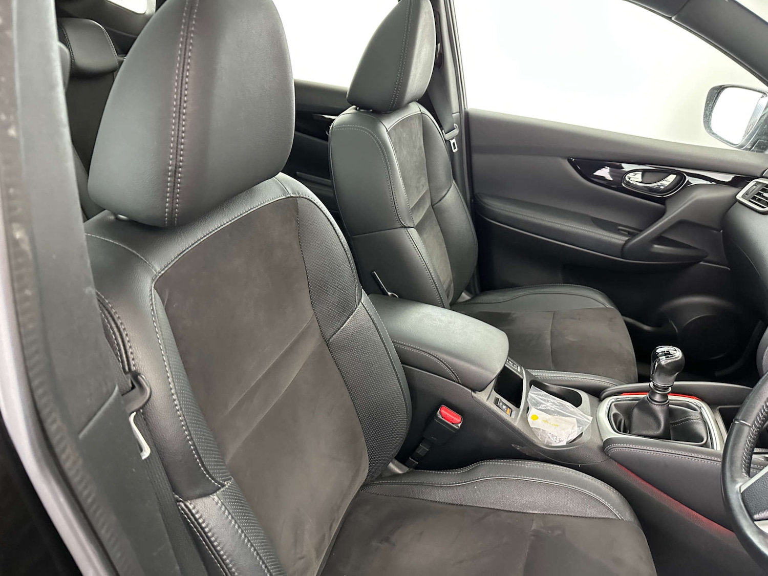 Used Nissan Qashqai 2017 for sale - 77678712: Photo 9