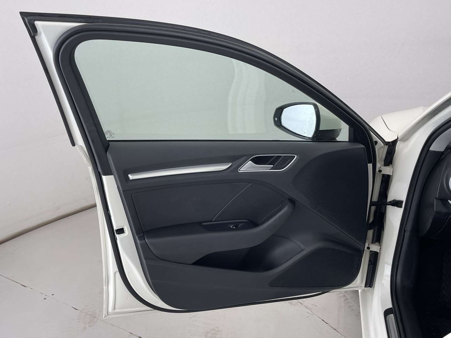 Used Audi A3 2014 for sale - 76280378: Photo 27