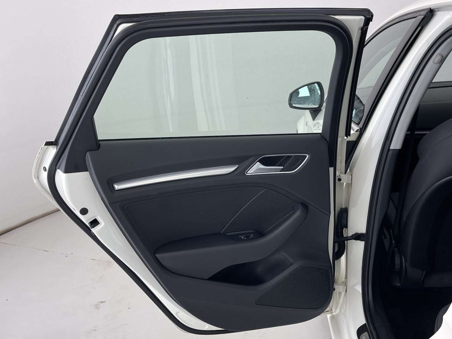 Used Audi A3 2014 for sale - 76280378: Photo 28