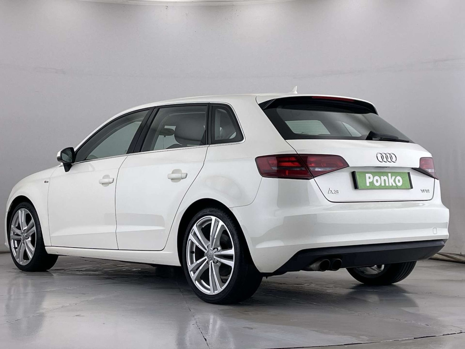 Used Audi A3 2014 for sale - 76280378: Photo 3