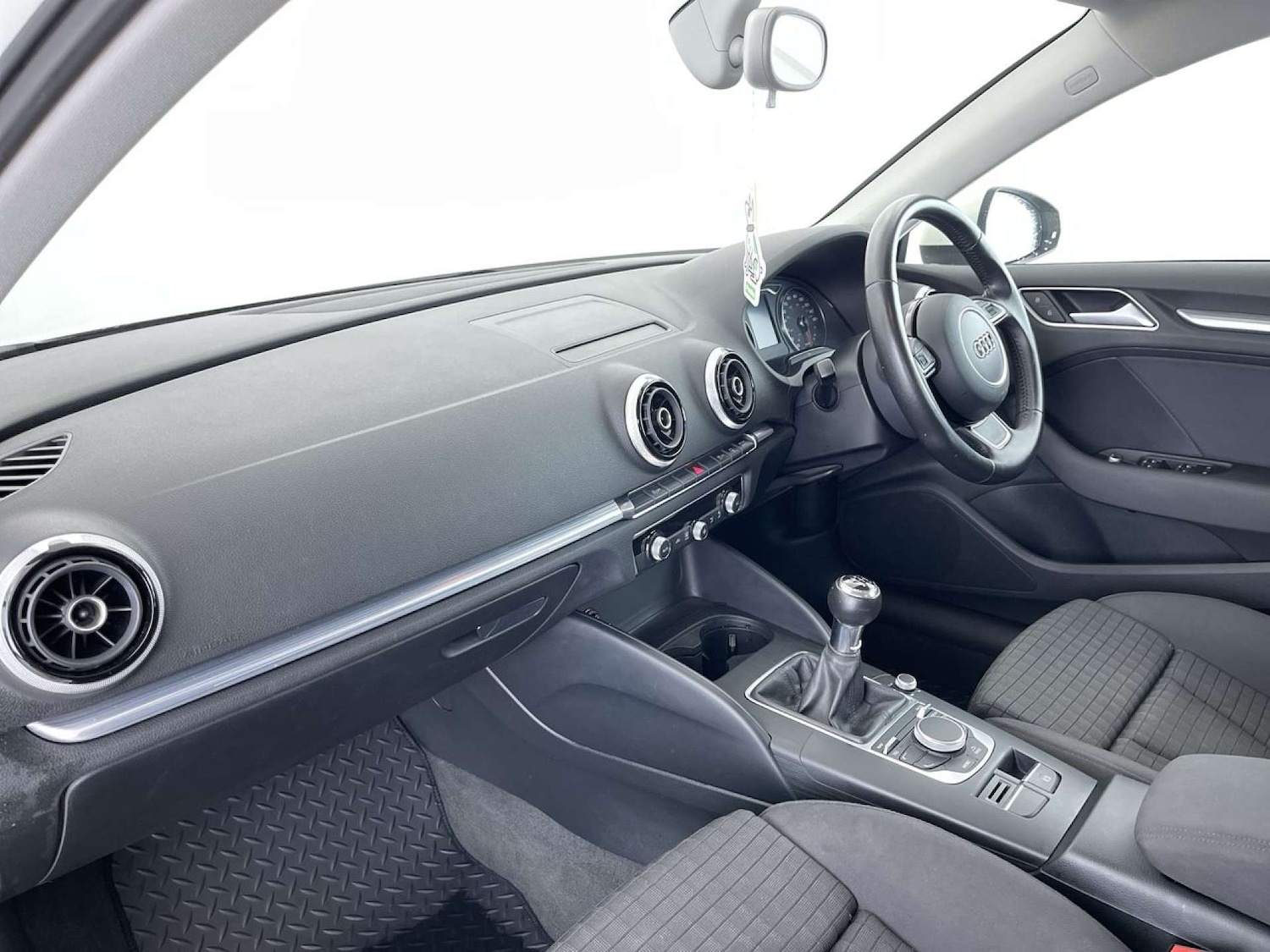 Used Audi A3 2014 for sale - 76280378: Photo 32