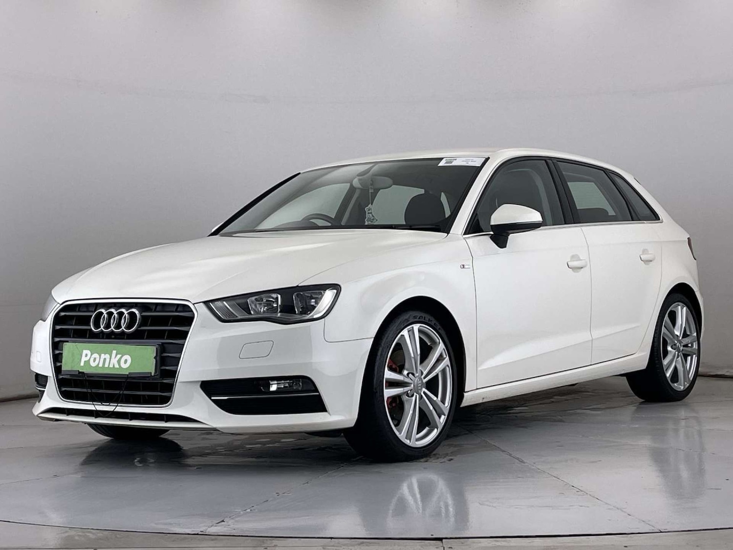 Used Audi A3 2014 for sale - 76280378: Photo 4
