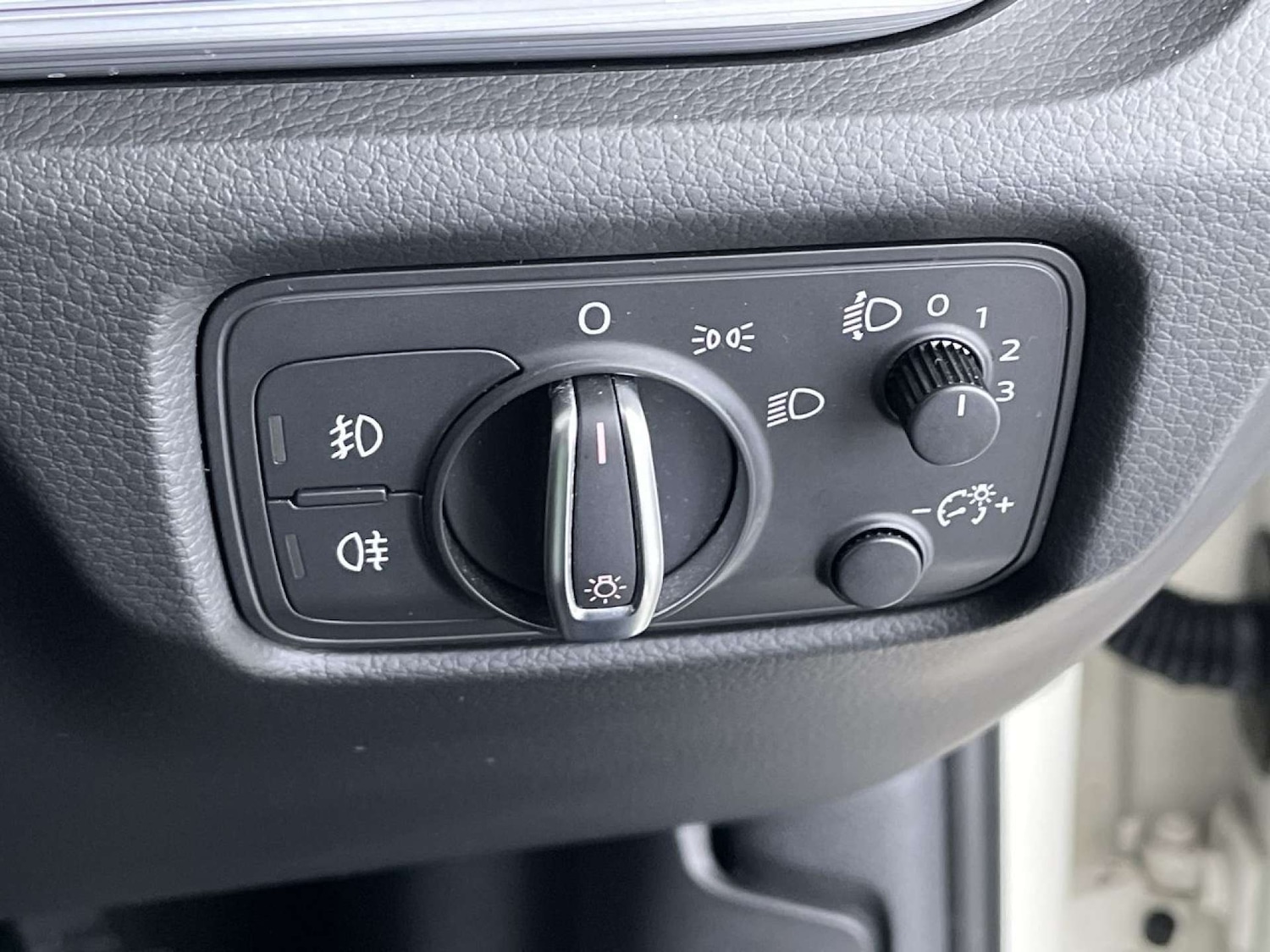 Used Audi A3 2014 for sale - 76280378: Photo 47