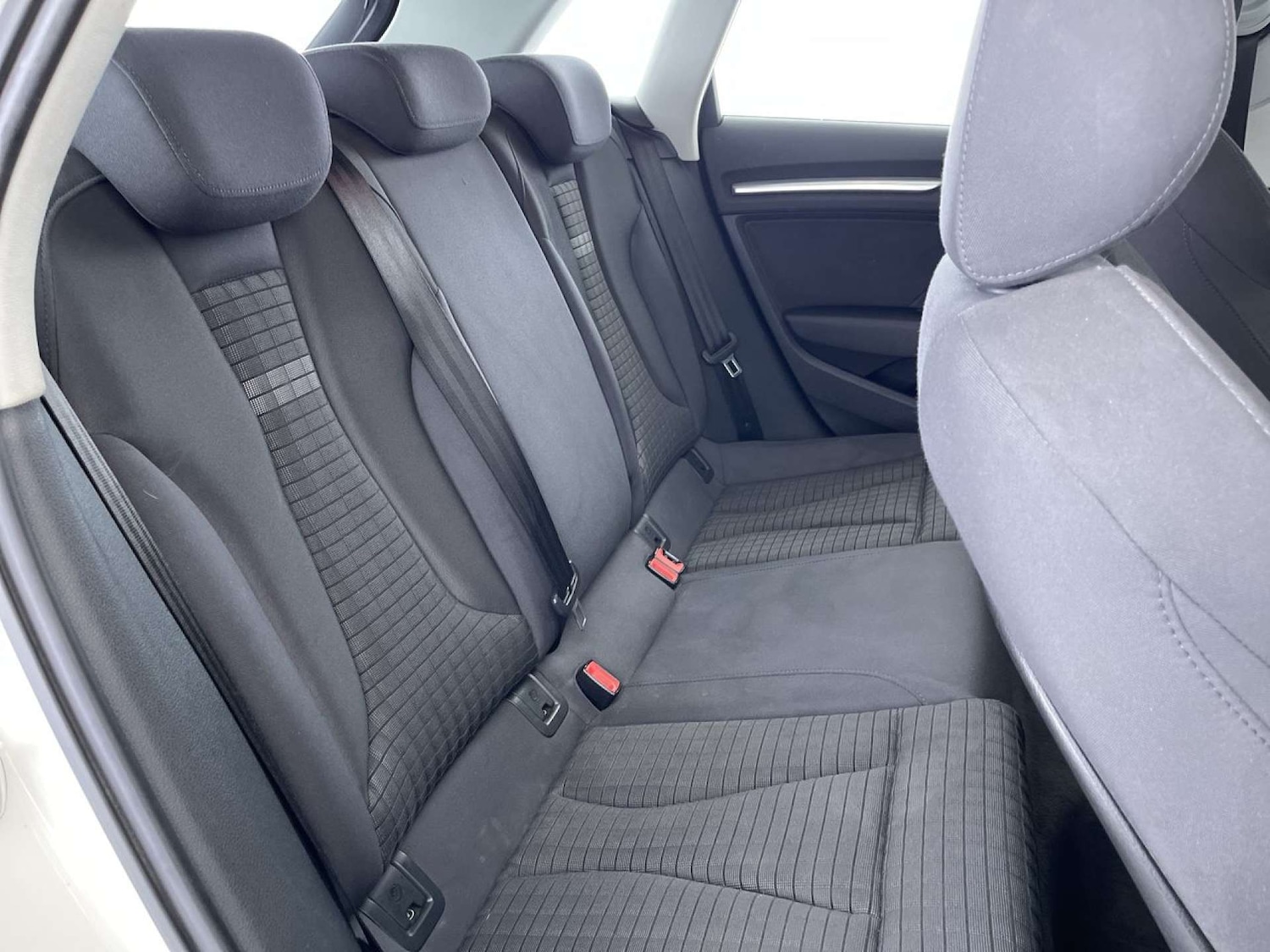 Used Audi A3 2014 for sale - 76280378: Photo 9