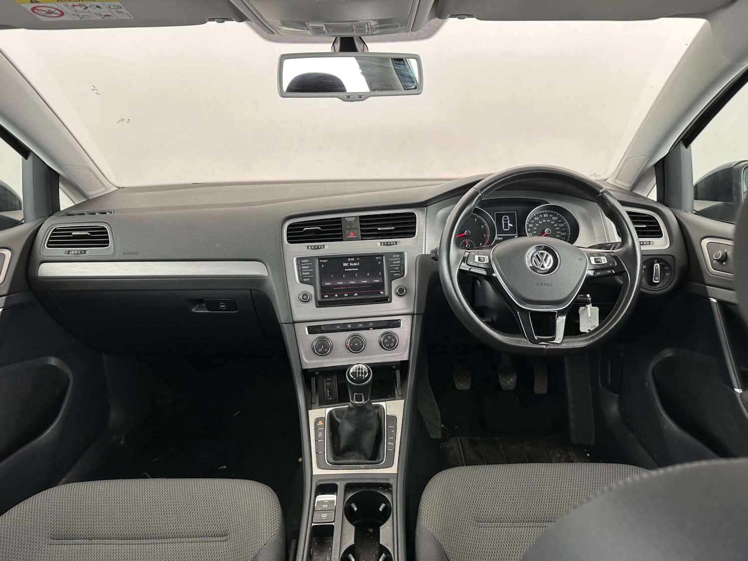 Used Volkswagen Golf 2015 for sale - 77609415: Photo 10