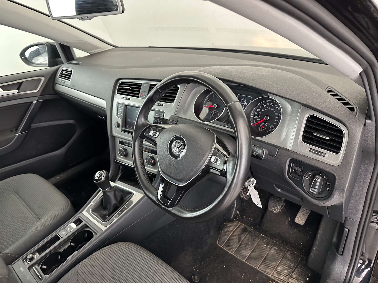 Used Volkswagen Golf 2015 for sale - 77609415: Photo 11