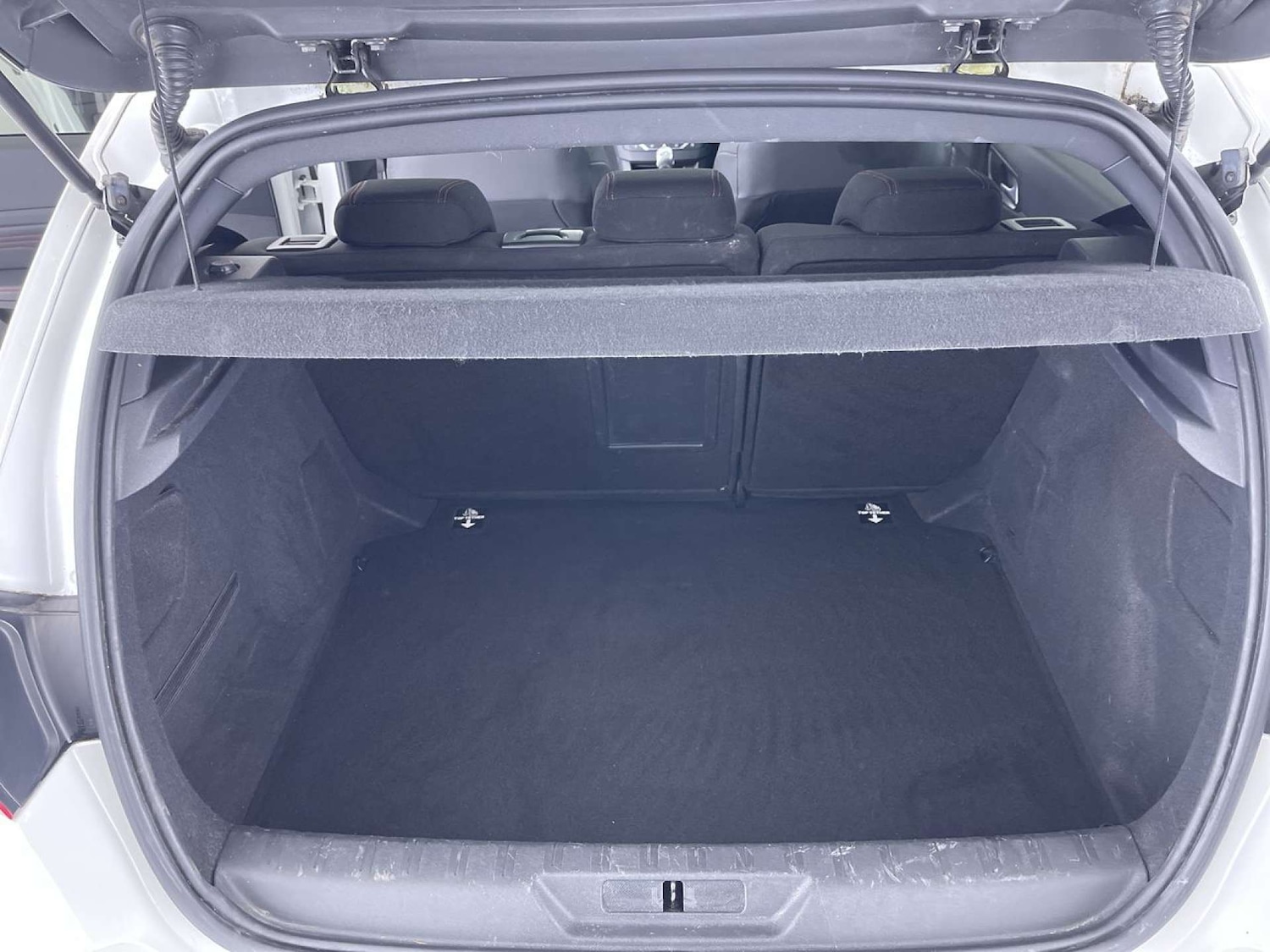 Used Peugeot 308 2018 for sale - 76354242: Photo 10