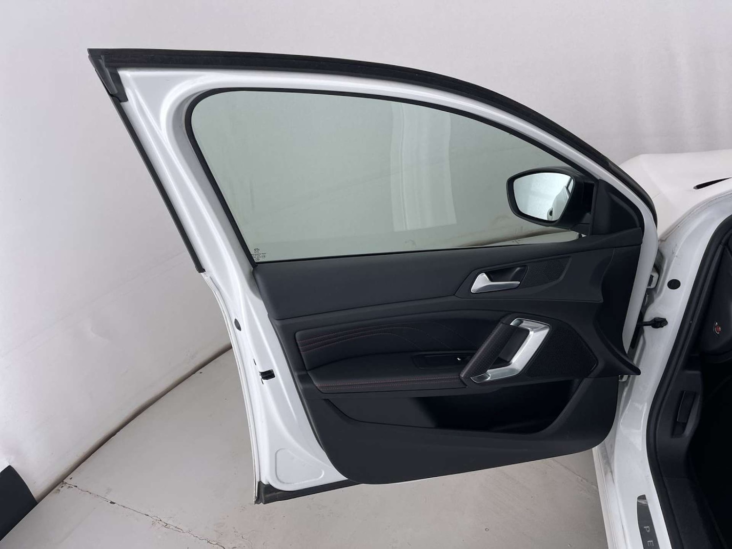 Used Peugeot 308 2018 for sale - 76354242: Photo 24