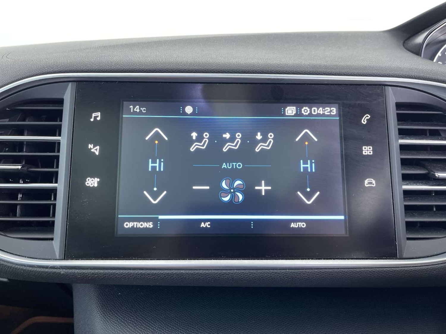 Used Peugeot 308 2018 for sale - 76354242: Photo 42